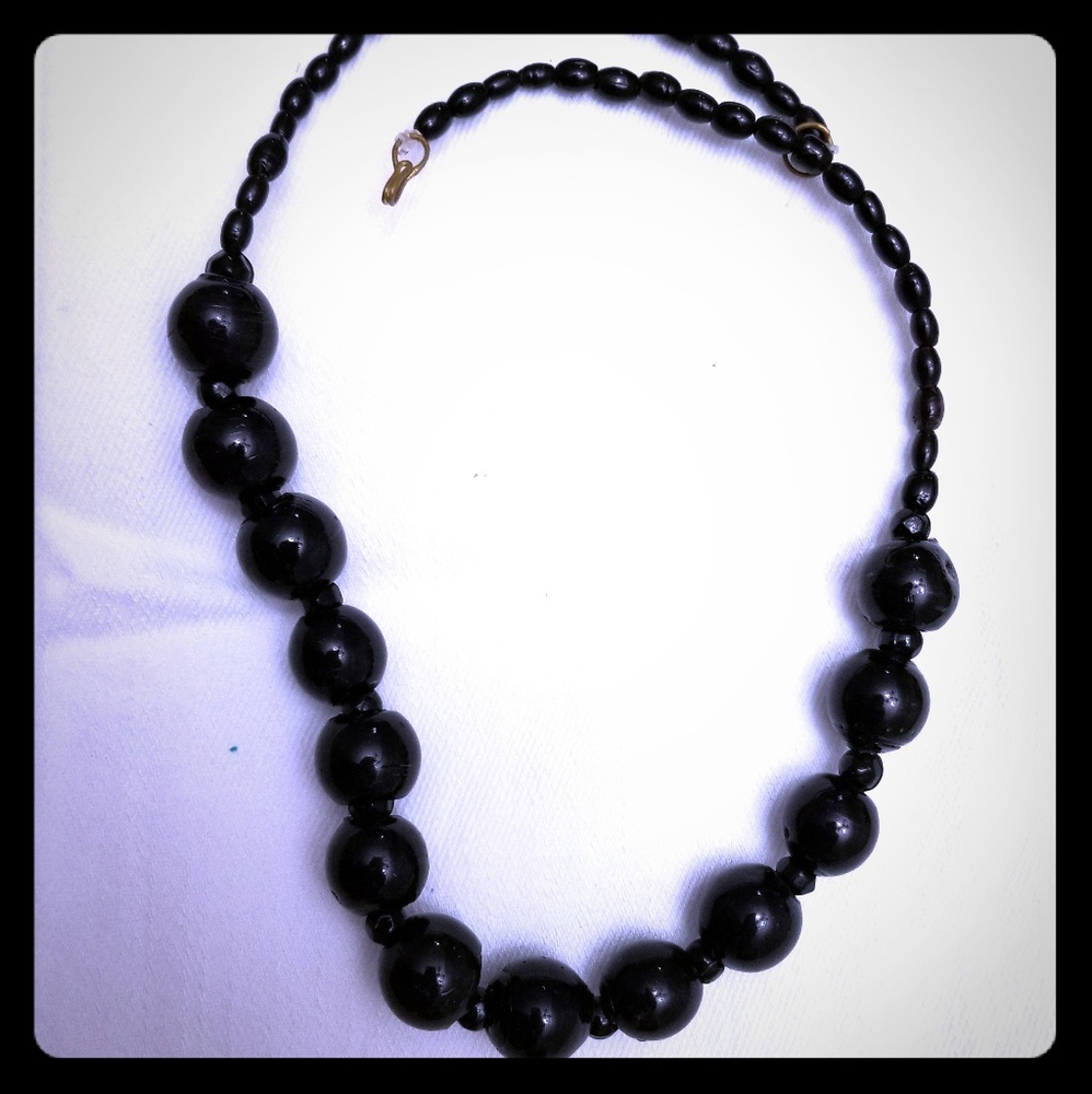 Black beads neckpiece